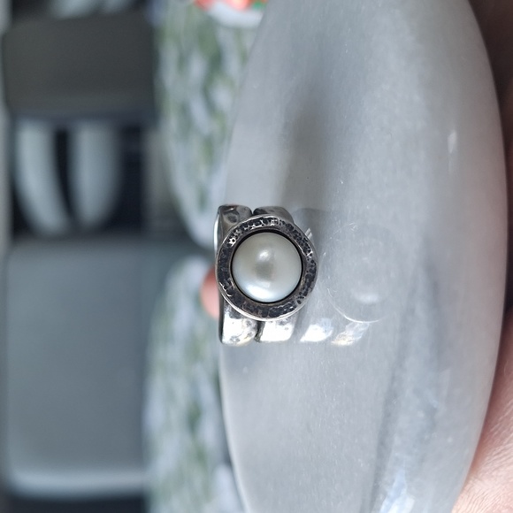 Ring - Picture 1 of 1